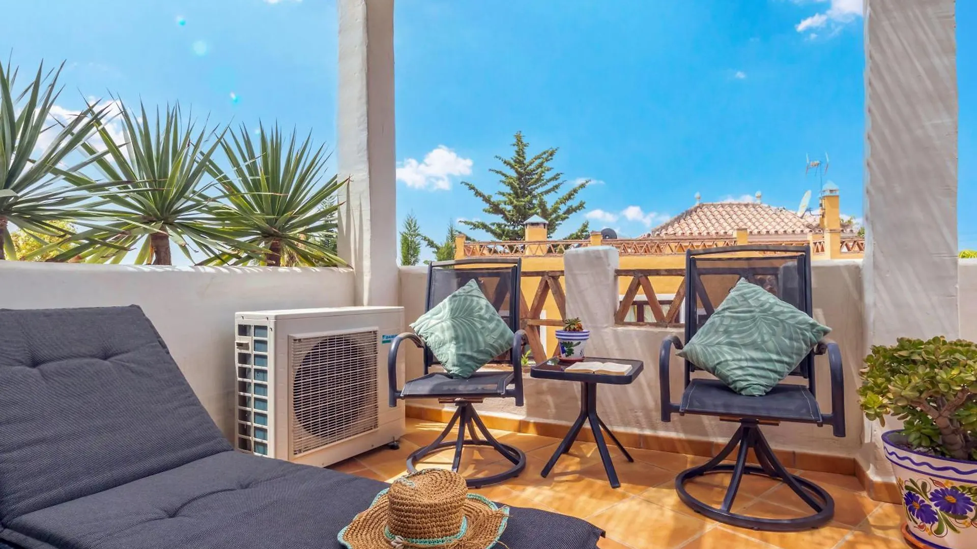 Sunset Golf Elegance - Happy Rentals Estepona Spain